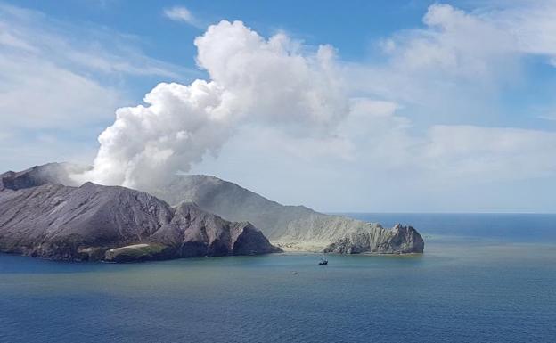 La cifra de muertos por la erupción volcánica en Nueva Zelanda se eleva a 18