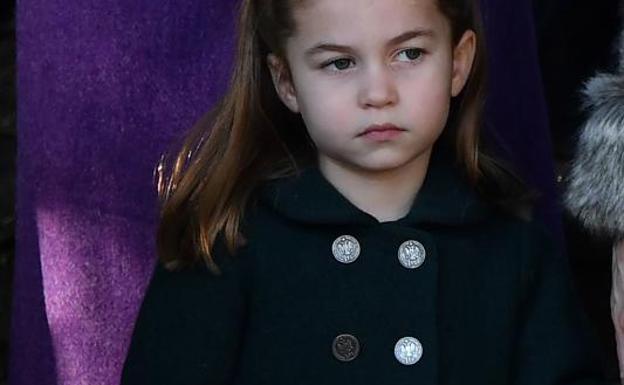 ¿De dónde es el abrigo que Carlota de Cambridge luce cada Navidad?