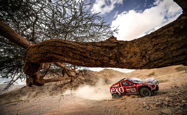 La dureza del Dakar no puede con Cristina Gutiérrez y su Mitshubishi Eclipse Cross