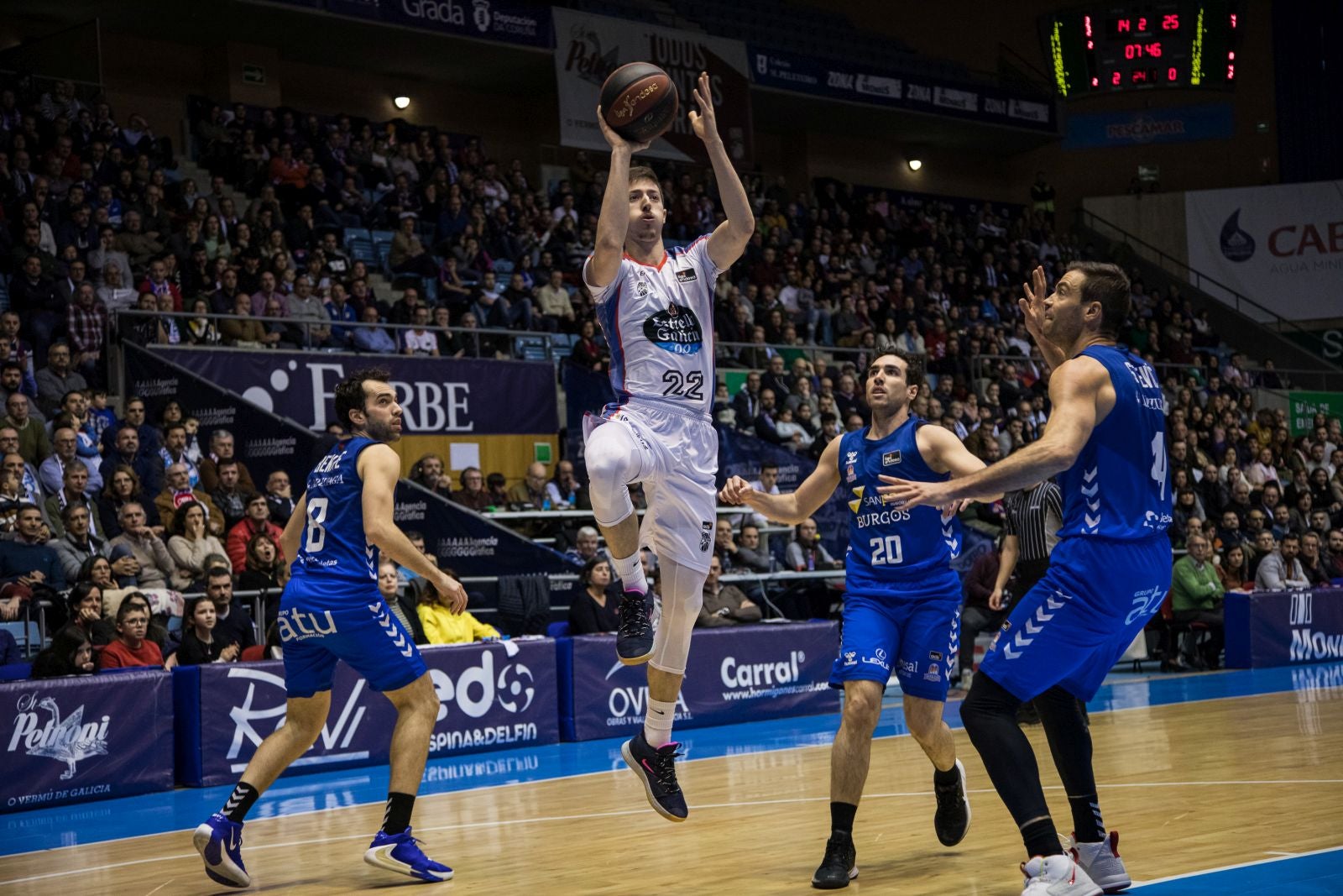 El Monbús Obradoiro - San Pablo Burgos, en imágenes