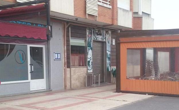 Así pide auxilio un hombre atrapado en un bar de León después de quedarse dormido en el baño tras una noche de fiesta