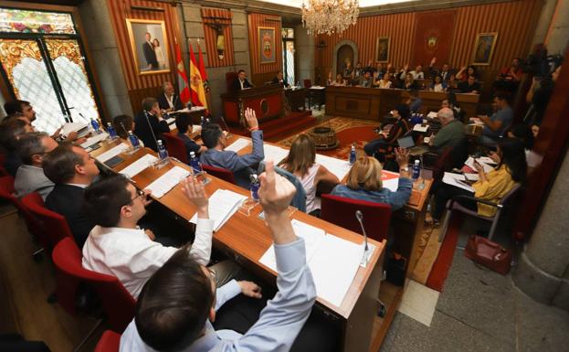 El PSOE se reunirá el martes con Podemos para hablar del presupuesto, que se negocia con «discreción» con Ciudadanos