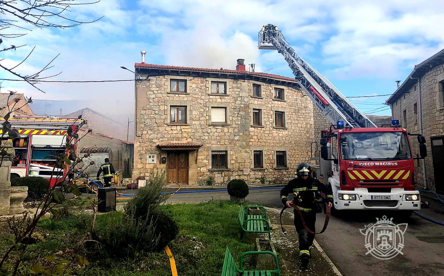 Los Bomberos de Burgos sofocan sendos incendios en domicilios en Ubierna y Cogollos