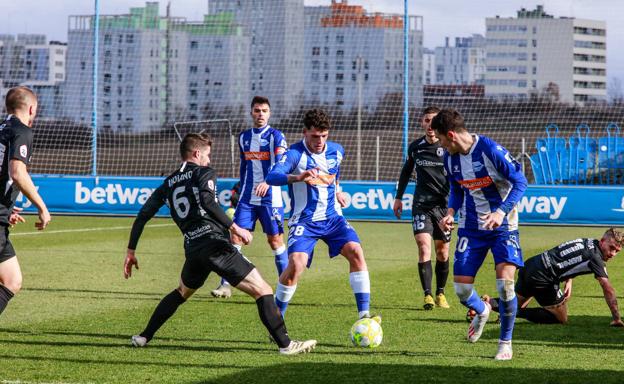 El Burgos CF salva un punto en su visita al Alavés B