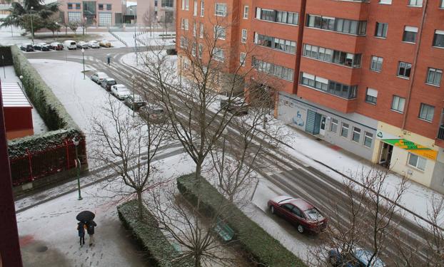 El aviso amarillo por nieve se mantiene en la Ibérica de Burgos en las primeras horas de este miércoles