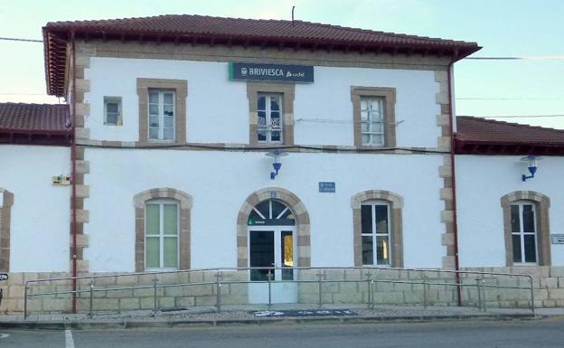 La estación de ferrocarril de Briviesca recuperará la taquilla de RENFE