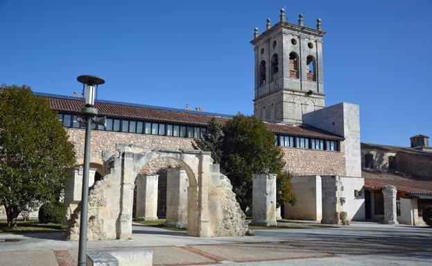 El Ministerio de Educación exige devolver en Burgos 438 becas por valor de 648.514 euros en una década