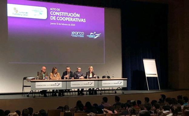 Más de 250 alumnos participan en el programa Planea Emprendedores en Aranda