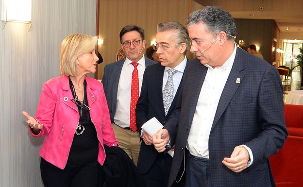 Casado anuncia la incorporación de 70 profesionales de Medicina Familiar y Comunitaria a los centros de salud de Burgos