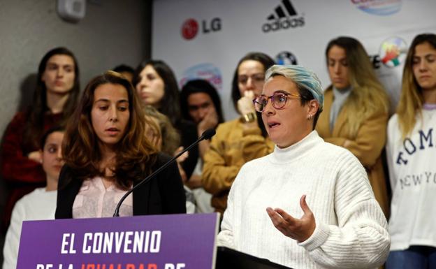 El primer convenio del fútbol femenino ya es una realidad