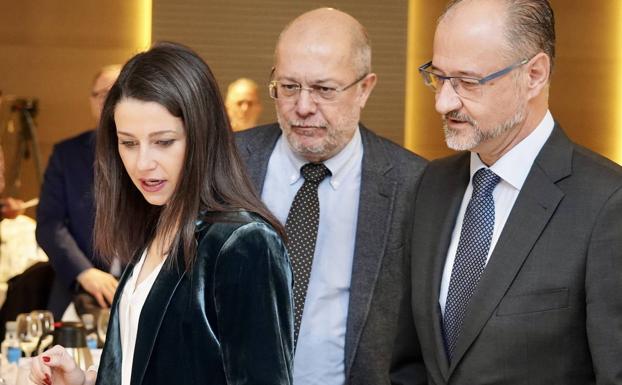 Igea reconoce su decepción con Arrimadas y la reta a desvelar sus mensajes