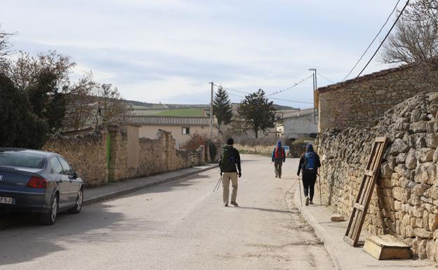 Los peregrinos han reciclado 65 toneladas de envases a su paso por las provincias de Burgos, Palencia y León