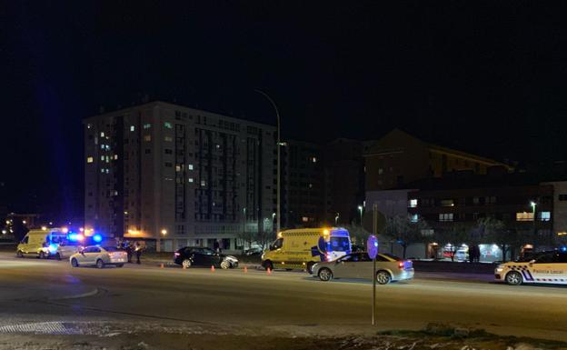 Una madre y su hijo de 8 años, trasladados al HUBU tras sufrir un accidente en la avenida Islas Baleares