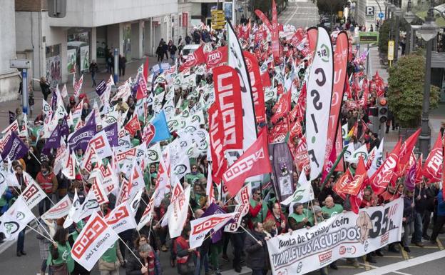 Más de 60.000 empleados públicos de la Junta eligen hoy a 951 delegados sindicales