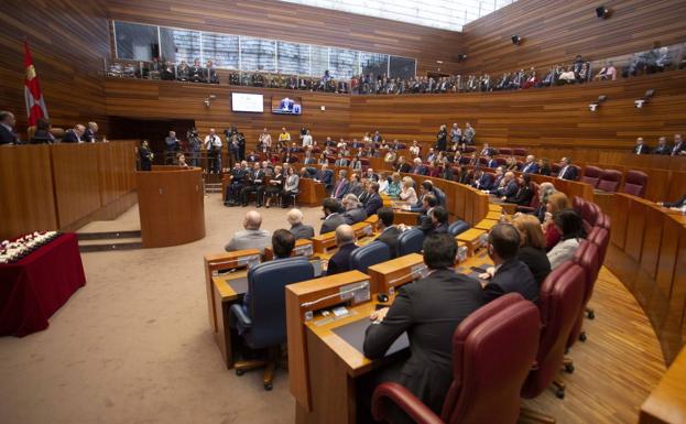 Las Cortes dicen 'no' al bono cultural del PSOE para jóvenes de 16 años