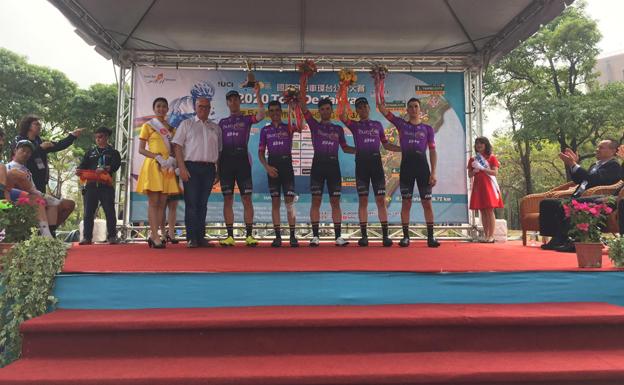El Burgos BH, segundo por equipos, roza el podio final en el Tour de Taiwán