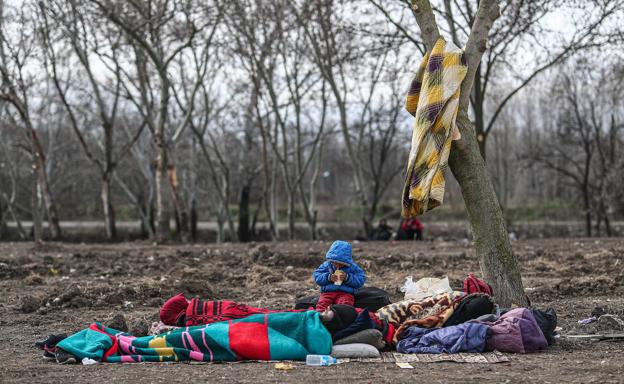 Bruselas pide a la UE realojar a los menores que han llegado a Grecia