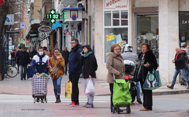 Los burgaleses desoyen las recomendaciones de recluirse en sus hogares