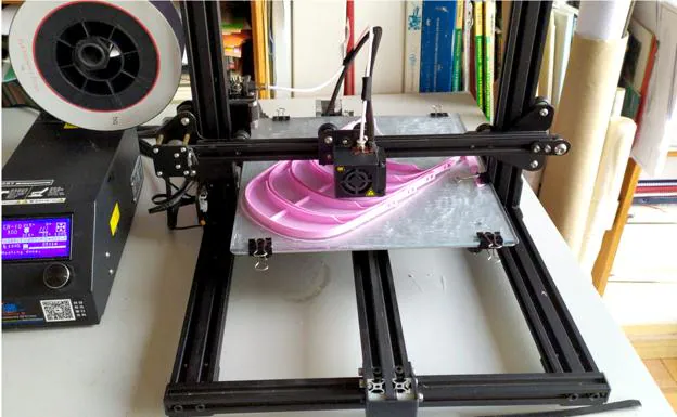 La Universidad de Burgos coordina un grupo de voluntarios que han ofrecido sus impresoras 3D para ayudar al sistema sanitario