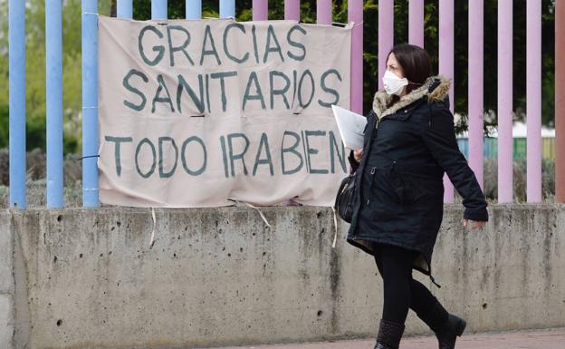 La mayor compra de material de protección llega con un 13,6% de positivos entre los sanitarios