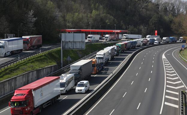 Los camioneros pueden conducir más horas diarias durante la crisis por el coronavirus