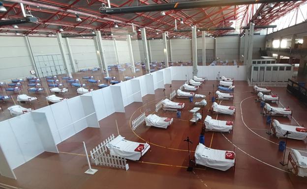 El hospital de campaña de Aranda recibe a sus primeros pacientes