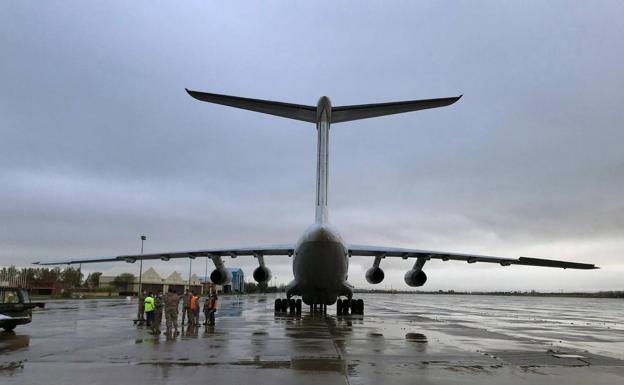 Llega a España un avión con suministros turcos en respuesta a la petición hecha en la OTAN