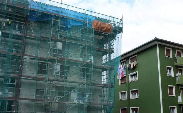 Las obras en edificios con gente quedan suspendidas hasta el final del estado de alarma