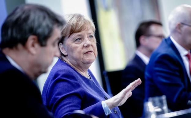 Merkel y los gobiernos regionales acuerdan nuevos alivios a las restricciones