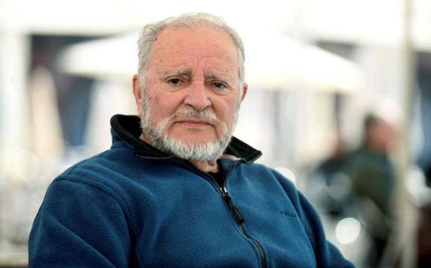 Julio Anguita sigue «en estado crítico y sin cambios»