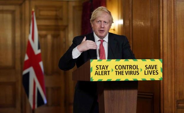 Johnson reclama a los británicos que tengan sentido común