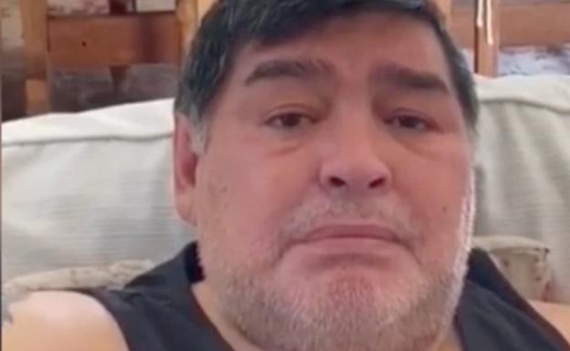 Maradona, al borde del llanto: «Ayuden a comer a la gente»