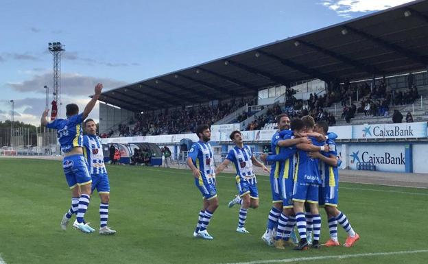 La Arandina vuelve a soñar con el pase a Segunda B