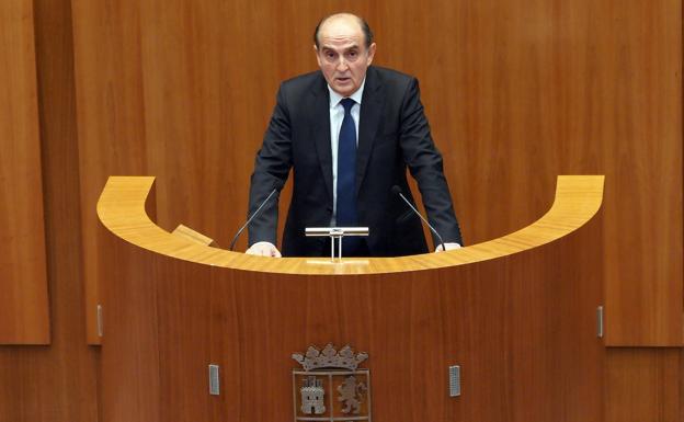 El Procurador del Común advierte de que un 7% de resoluciones quedan sin respuesta