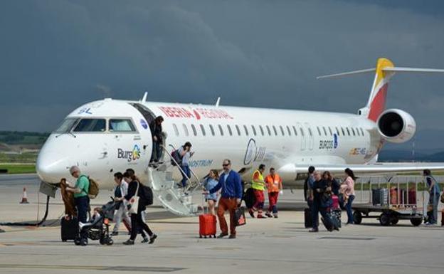 La covid-19 frena en seco la actividad del Aeropuerto de Burgos y deja en suspenso los vuelos a Barcelona e Ibiza