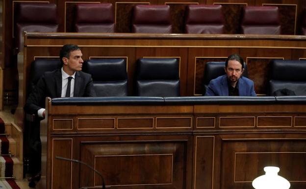 El PP pide a Sánchez e Iglesias que dejen sus cargos por su «pésima» gestión