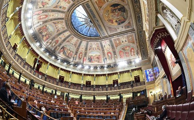 El diálogo sobre Cataluña enciende el debate en el Congreso de vuelta a la normalidad