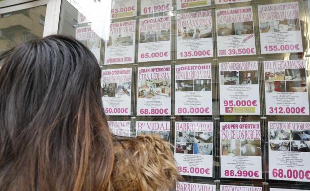 La desescalada y la moderación de precios ayudan a estabilizar la venta de viviendas en la región