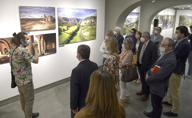 Una exposición fotográfica reivindica el Geoparque Las Loras como «una joya de la naturaleza»