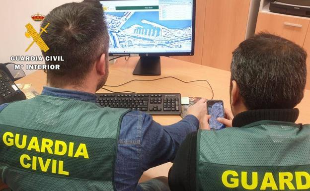 La Guardia Civil investiga a dos personas por estafa en la venta de un perro