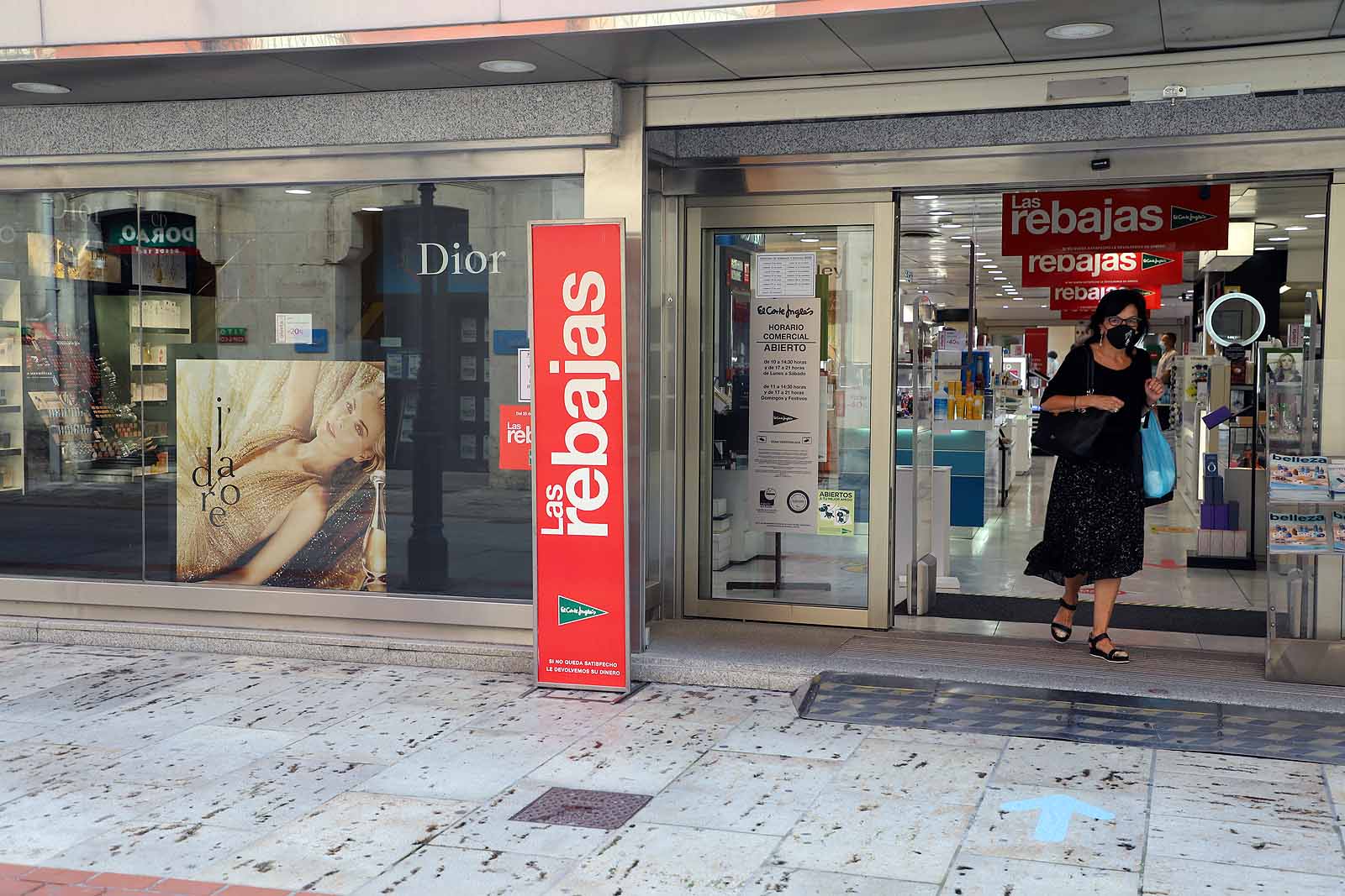 Las rebajas se adelantan en las grandes cadenas textiles