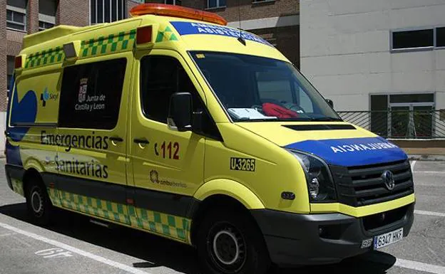 Una motorista resulta herida al colisionar con un turismo en Merindad de Montija