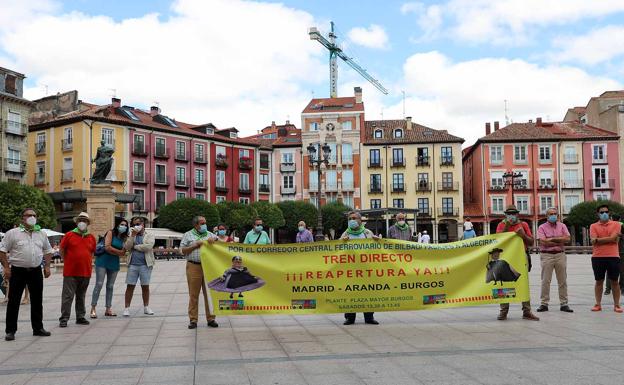 Las reivindicaciones por el tren directo vuelven tras la pandemia