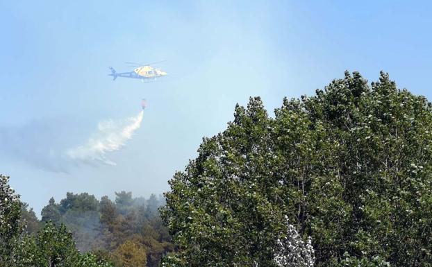 Tres incendios forestales controlados y uno activo en la jornada del sábado en Burgos