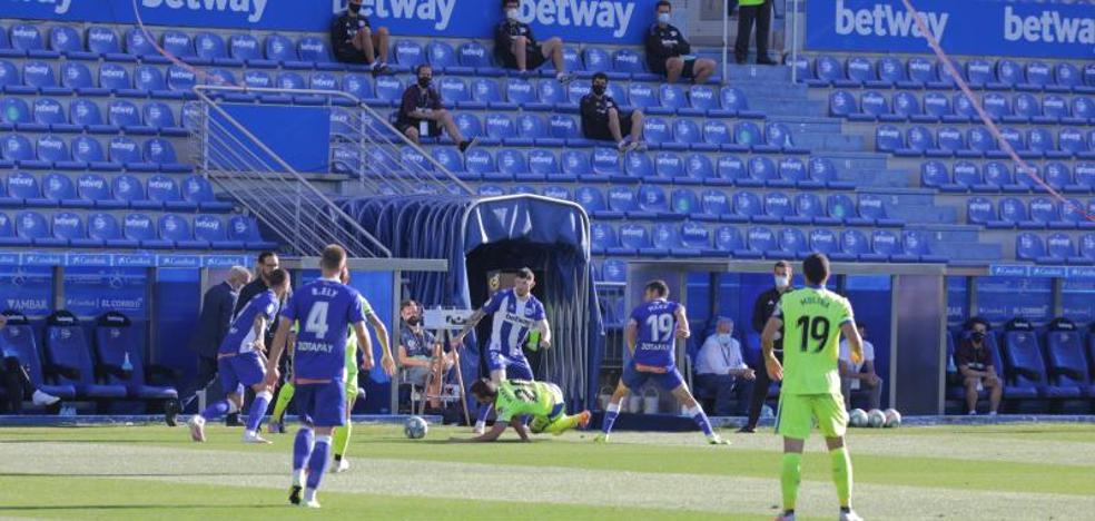 El Alavés sigue luchando por la permanencia