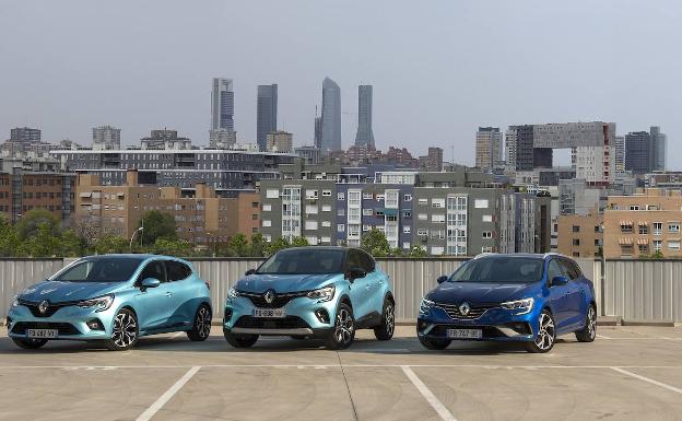 Los superventas de Renault se hacen híbridos y enchufables