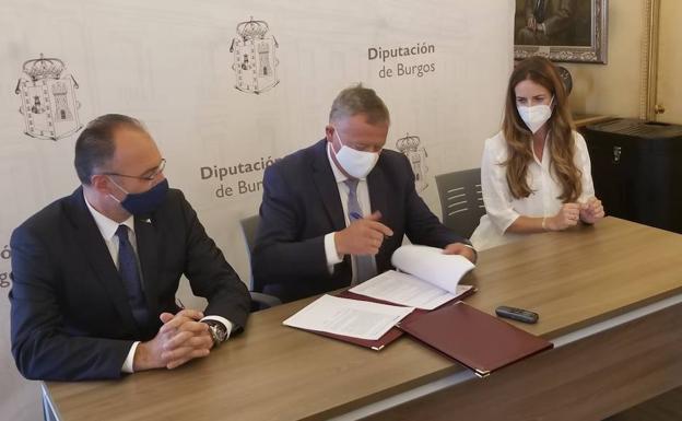 La Diputación firma dos créditos por un importe total de 25 millones para inyectar liquidez a los ayuntamientos