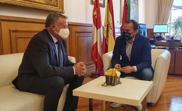 Lorenzo Rodríguez se reúne con el presidente de la Diputación de Zamora para abordar proyecto comunes de ambas provincias