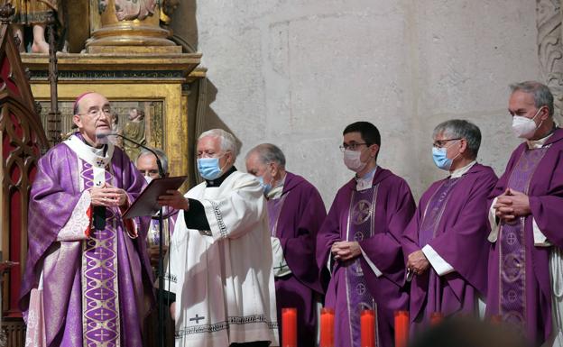 La Catedral de Burgos acoge el funeral en honor a las víctimas de la covid-19