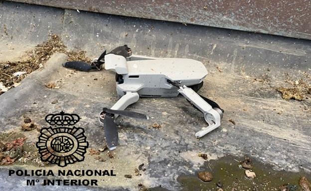 Estrella un dron contra las agujas de la Catedral de Burgos